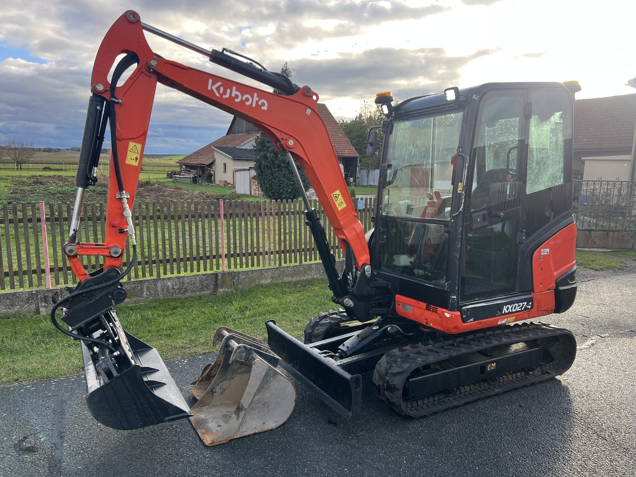 Mini bagr Kubota KX 027-4 hyd. svahovka + podkopy