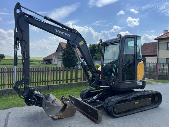 Mini bagr Volvo ECR50D hyd. svahovka + podkop, 5t