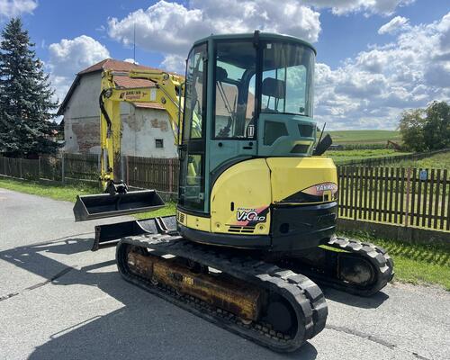 Mini bagr Yanmar VIO 50 bez přesahu zádě