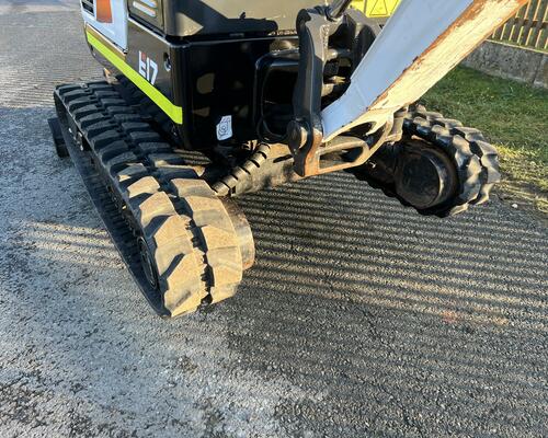 Minibagr Bobcat E17 hyd. podvozek, pouze 2.600mth