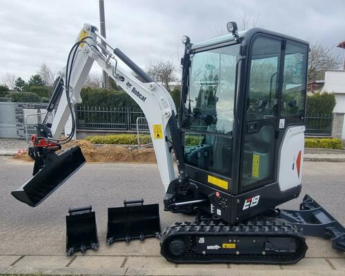 Minibagr Bobcat E19 Hyd. svahovka pouze 140Mth  jako nový