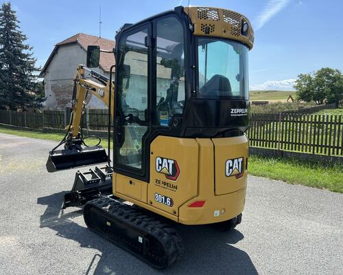 Minibagr CAT 301.6 hyd.podvozek+svahovka,podkopy