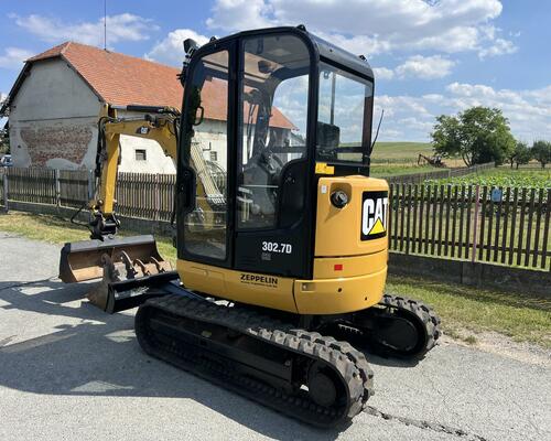 minibagr CAT 302.7D hyd.svahovka, 2x podkop / 2,7t