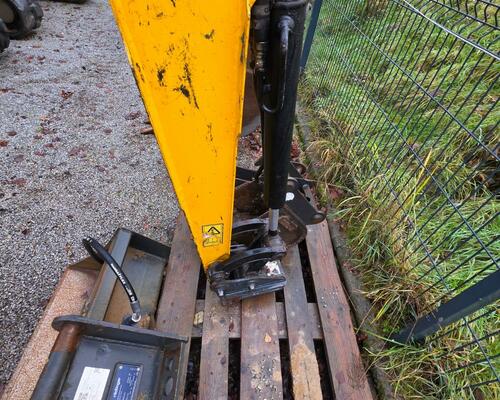 Minibagr JCB 16C-1, rok výroby 2020, 1071 mth