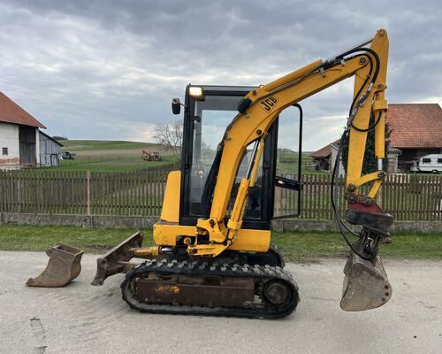 Minibagr JCB 802.4 hyd.svahovka / 2500kg