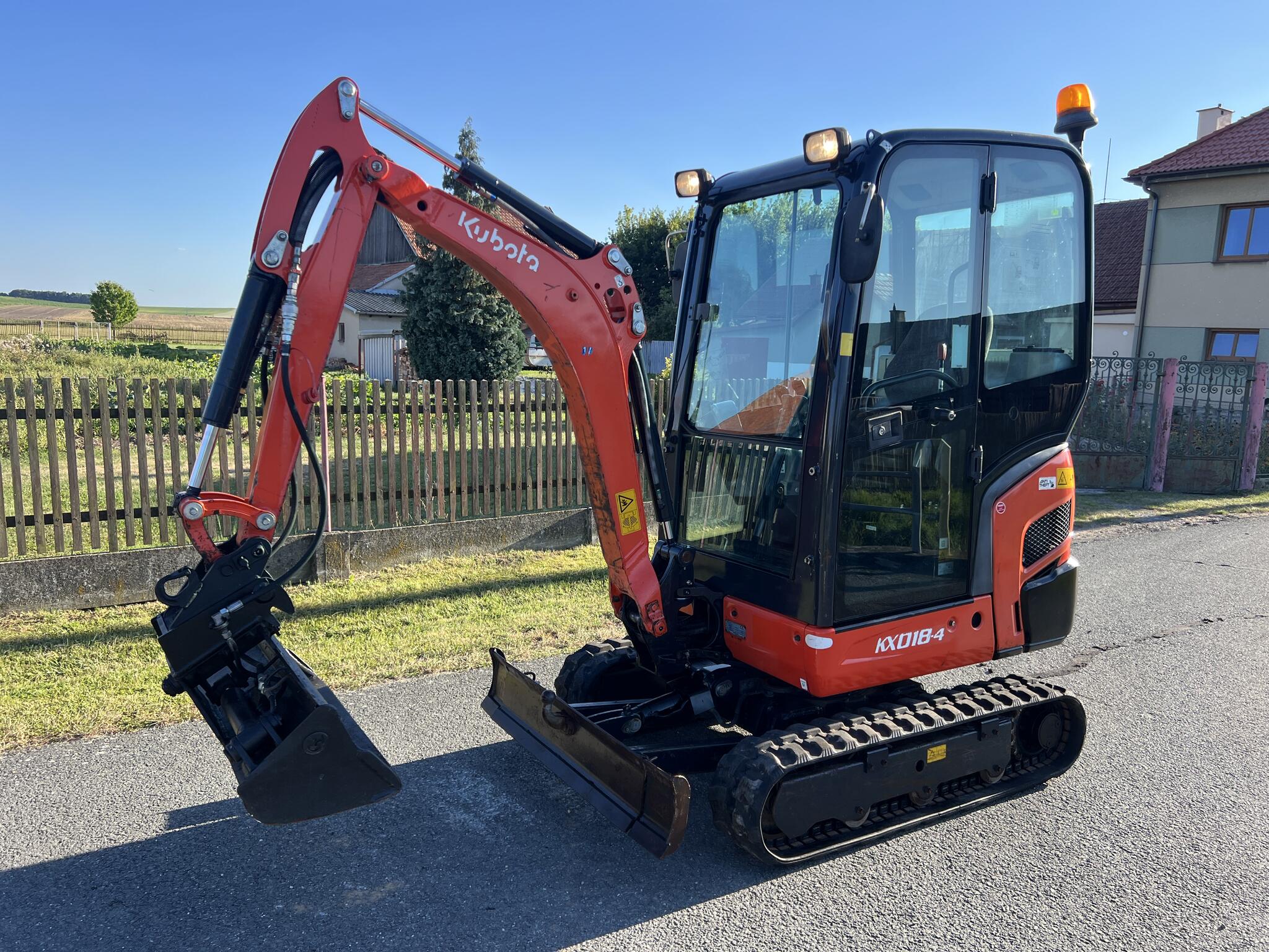 Minibagr Kubota KX018-4 hyd.podvozek/hyd.svahovka