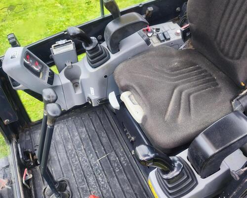 MINIBAGR KUBOTA KX018-4 | ROK 2021 | 2 300 MTH | ROZTAHOVACÍ PODVOZEK