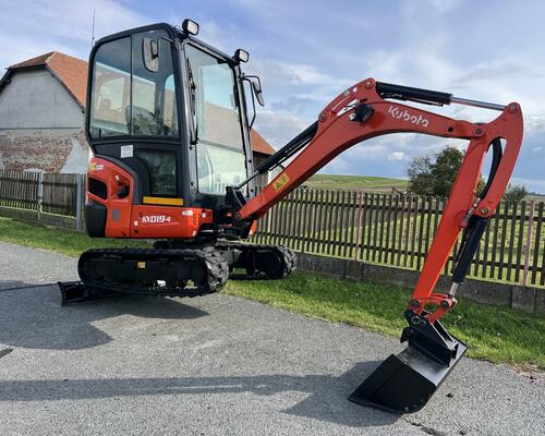 Minibagr Kubota KX019-4 hyd.podvozek / 2x lžíce