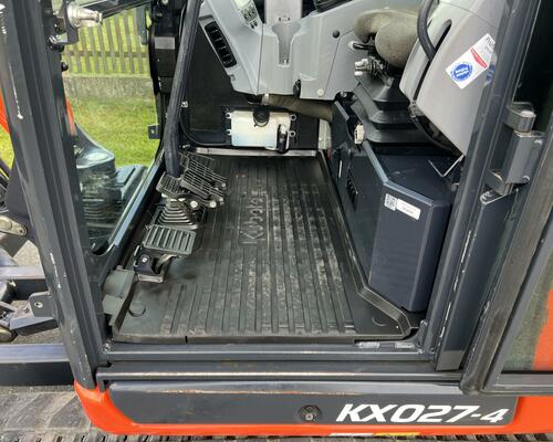Minibagr Kubota KX027-4 / 3 režimy průtoku, 3x lžíce