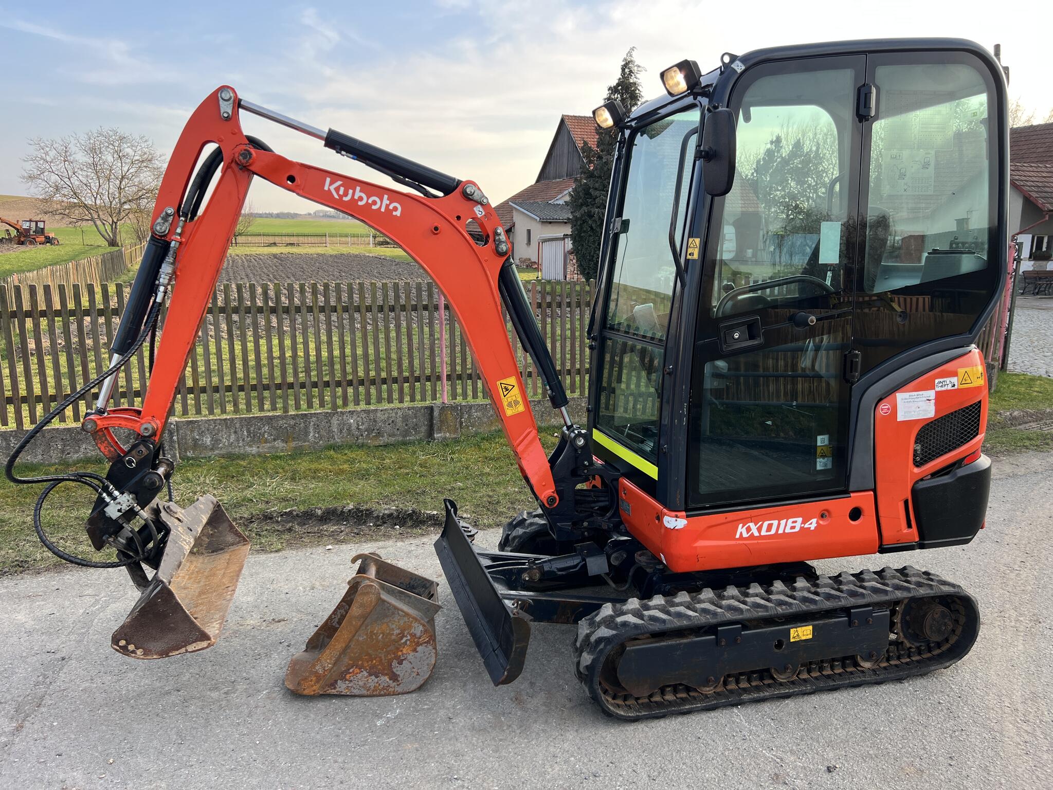 Minibagr Kubota KX18-4 hyd.podvozek+hyd.svahovka