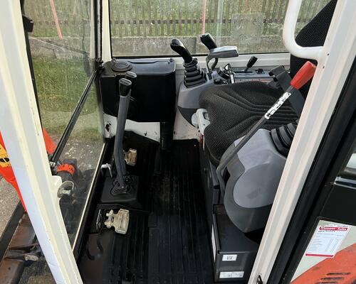 Minibagr Kubota KX41-3 hyd.podvozek + hyd.svahovka Minibagr Kubota KX41-3 hyd.podvozek + hyd.svahovka