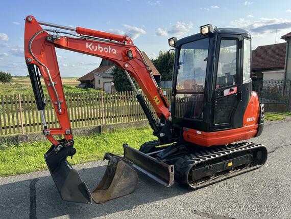Minibagr Kubota KX61-3 / 2.7t / 2x lžíce/ 2800mth