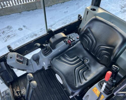 Minibagr Kubota KX 016-4 hyd.podvozek+hyd.svahovka