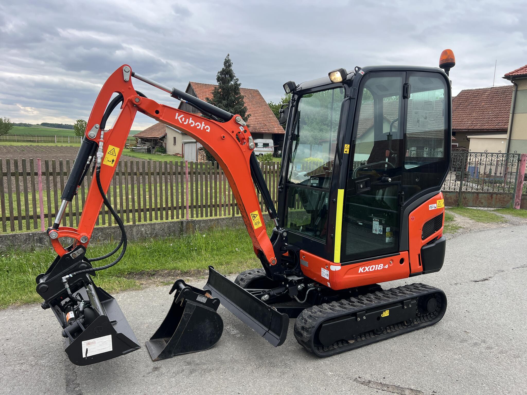 minibagr Kubota KX 018-4 hyd.svahovka / 1200mth