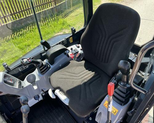 Minibagr Kubota U 27-4 hyd. svahovka+podkop, 2,7t