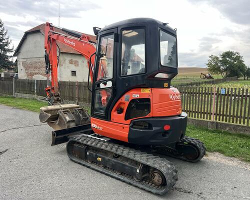 minibagr Kubota U 35-3a3 hyd.svahovka+podkopy,3,6t