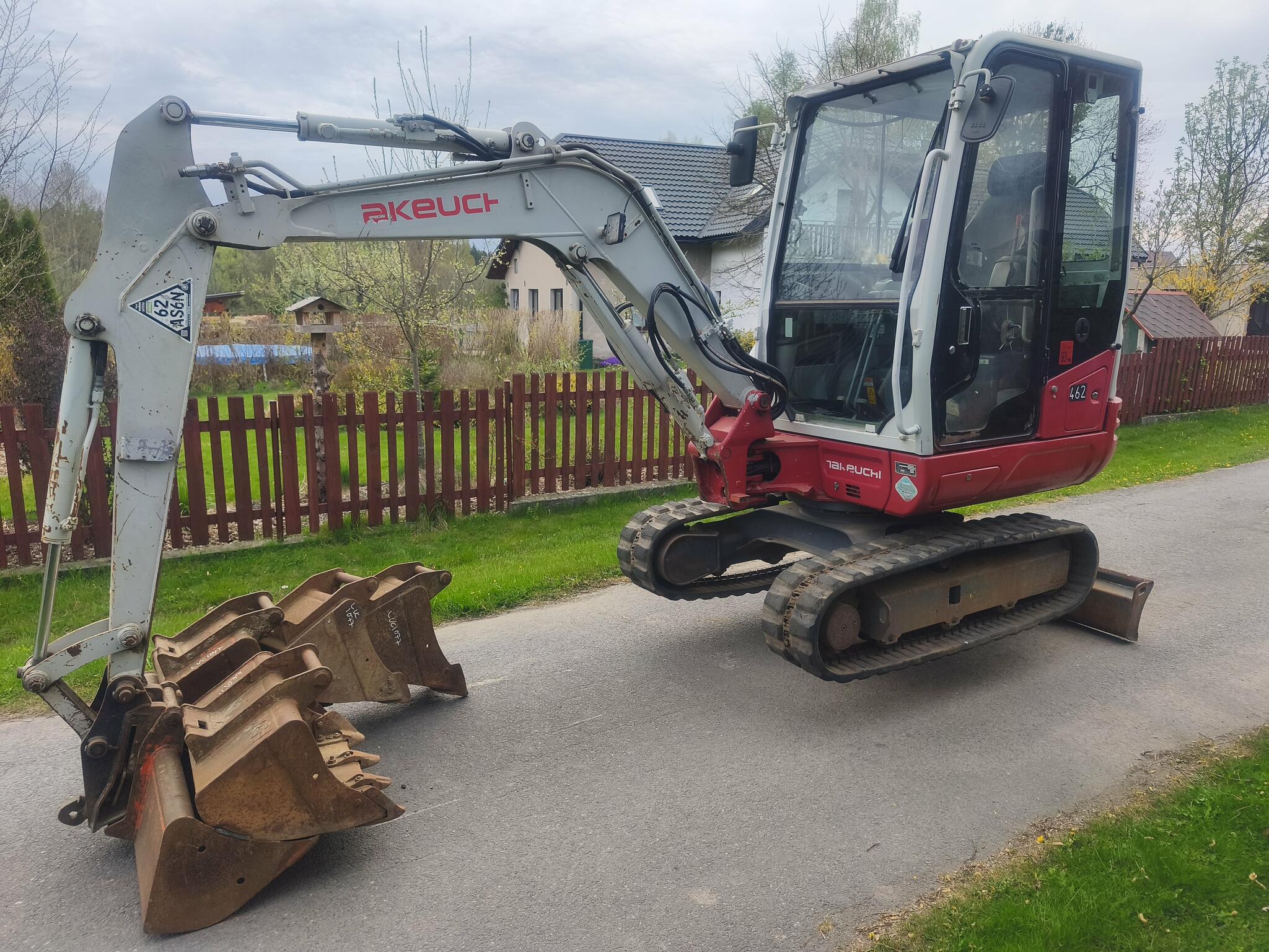 Minibagr Takeuchi TB230, 2500mth, 2,9t, 5x lžíce