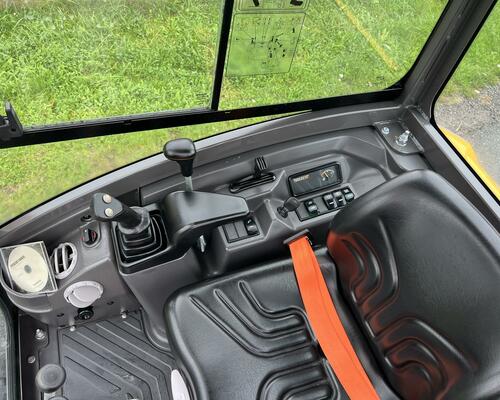 Minibagr VOLVO EC15e pouze 710mth / 3x lžíce