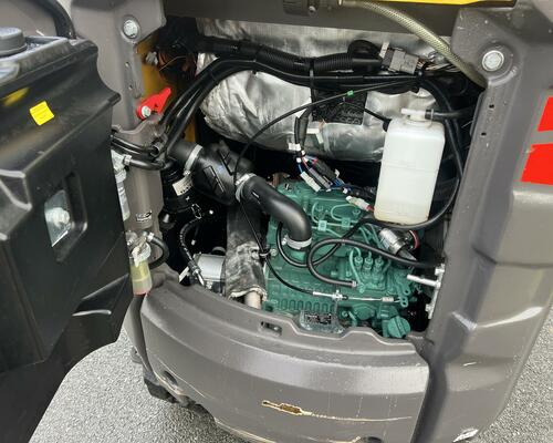 Minibagr VOLVO EC 15e pouze 713mth, hyd. svahovka