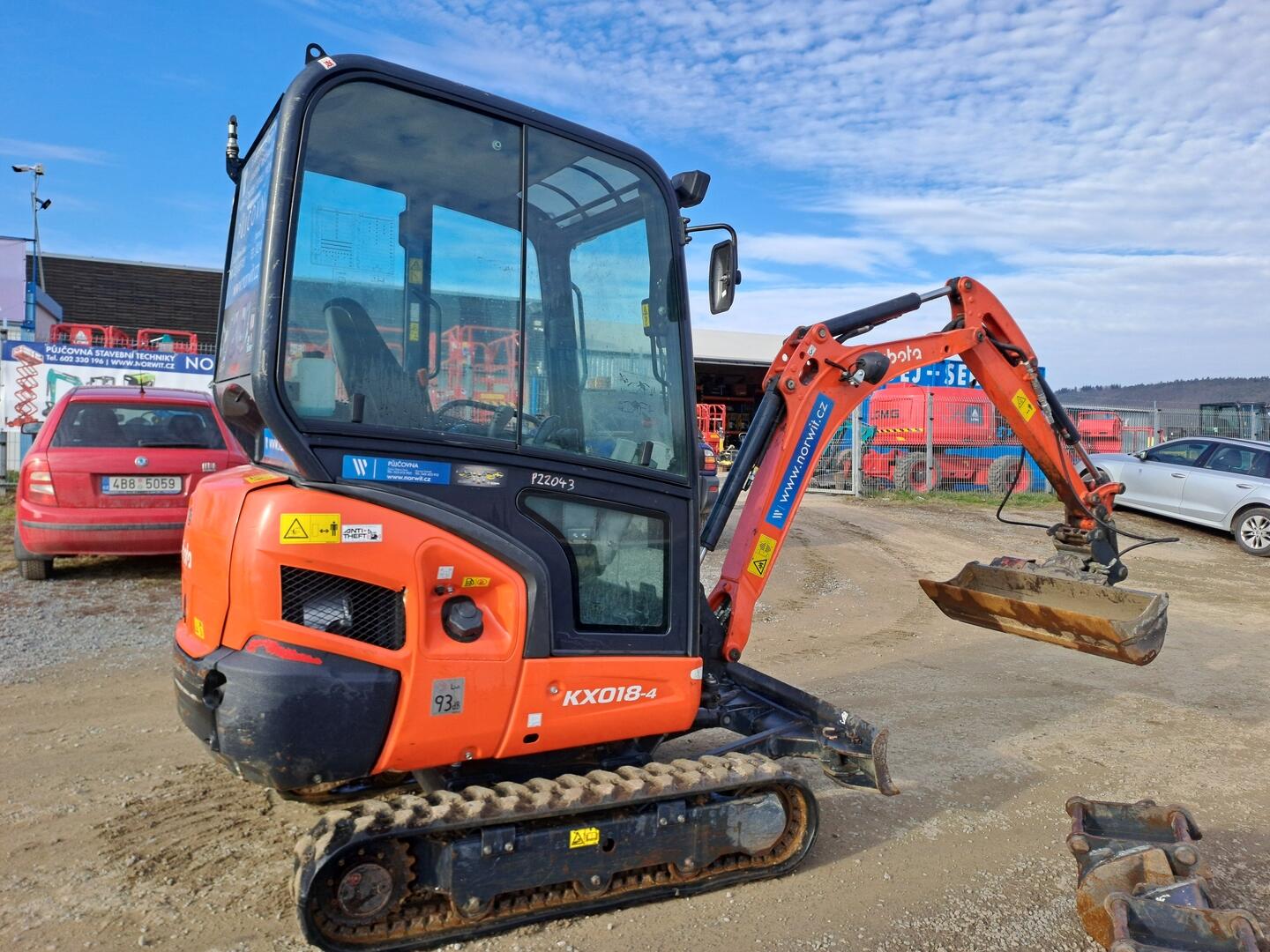 Minirypadlo Kubota KX018-4