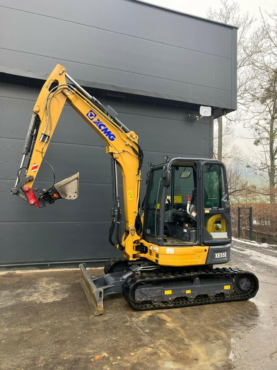 Minirypadlo XCMG XE55 5,7t