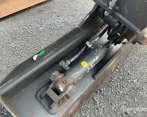 Rypadlo JCB 50Z - 700mth, 2 okruhy, svahovka, hydr.upínač