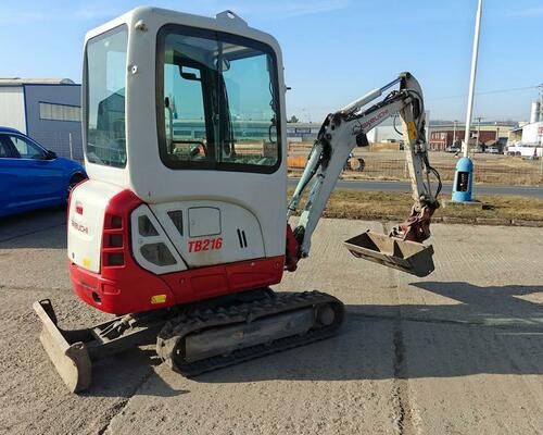 Takeuchi TB216