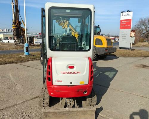 Takeuchi TB216