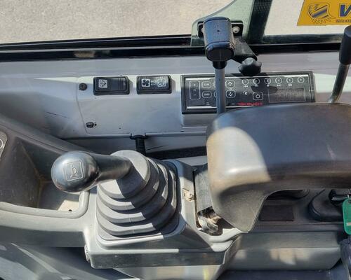 Takeuchi TB216