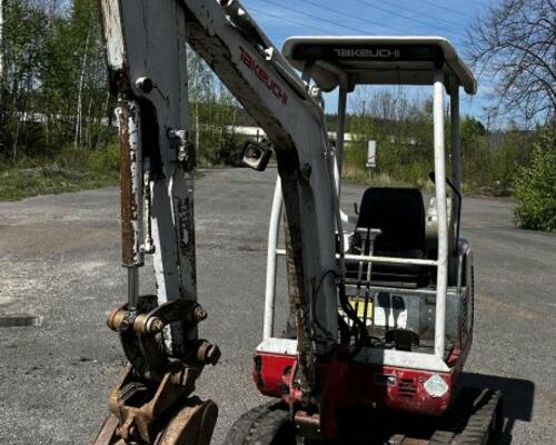 Takeuchi TB 016