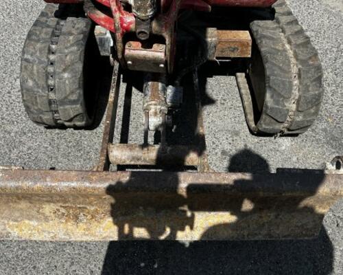 Takeuchi TB 016