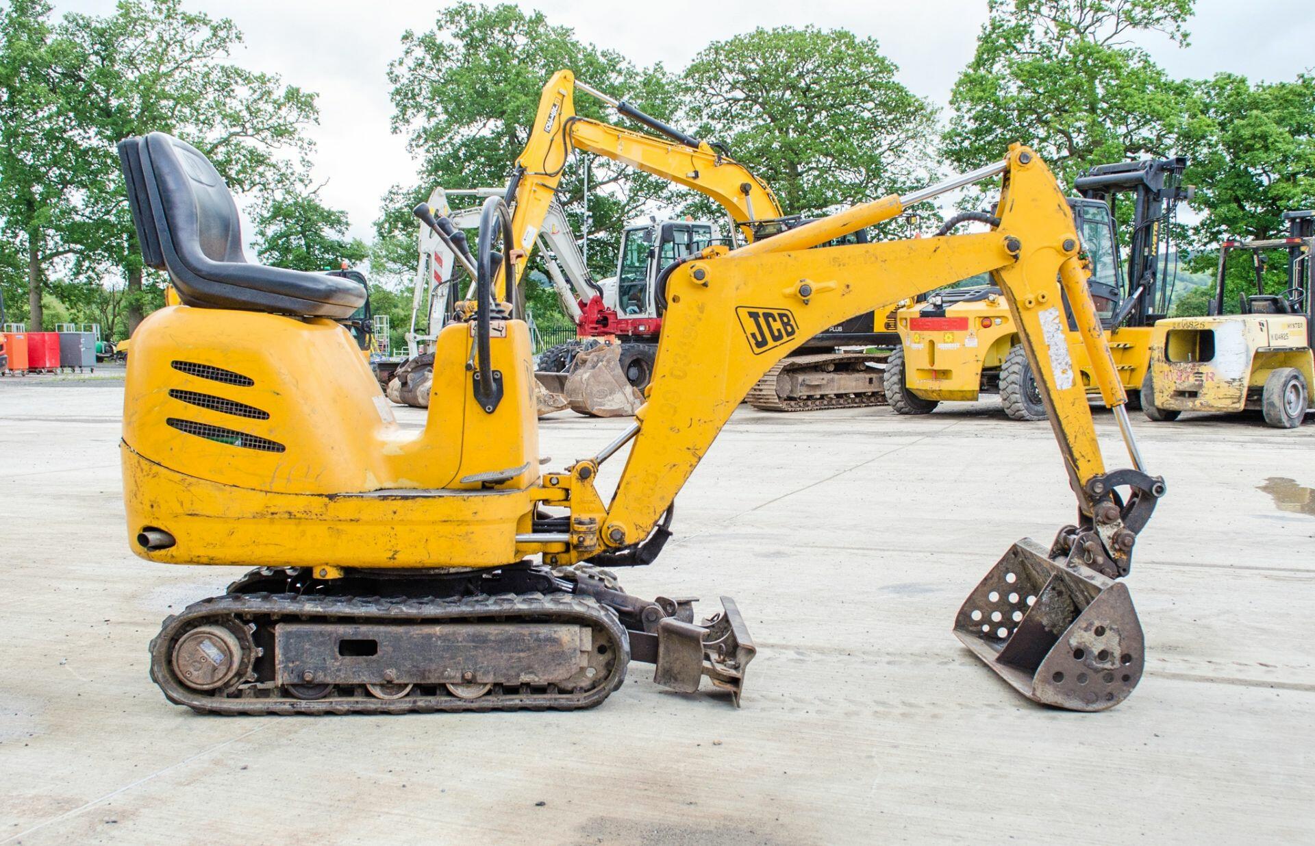 VÝPRODEJ Pásový bagr JCB 8008 VÝPRODEJ