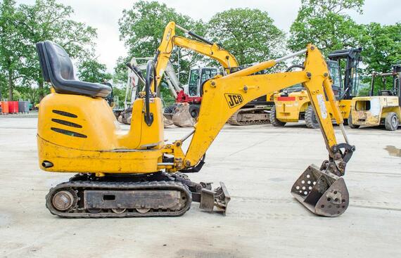 VÝPRODEJ Pásový bagr JCB 8008 VÝPRODEJ