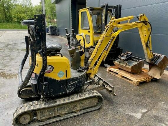 YANMAR VIO10