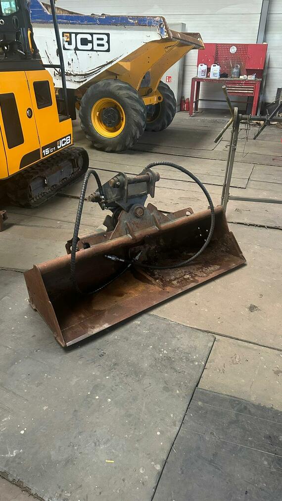 Hydraulická lžíce na příkopy 150 CM JCB 3CX 8080 8065 86C-1