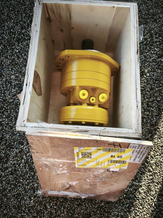 Hydromotor na CAT 226 B3 Hydromotor na CAT 226 B3