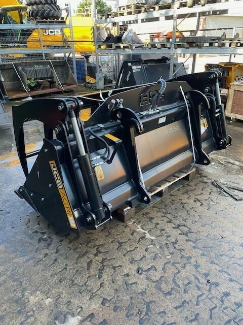 JCB lopata
