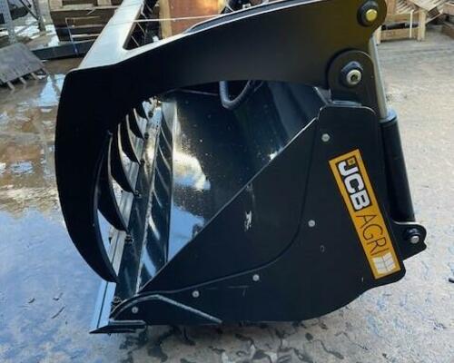 JCB lopata