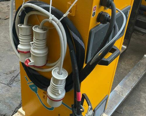 JCB Nabíjecí stanice