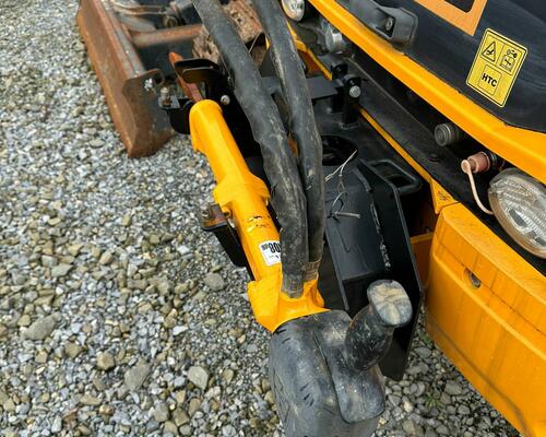 kladivo JCB HM25 + Doplňková sada pro kladivo