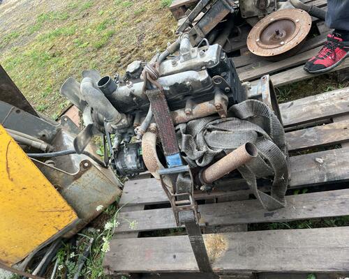 Motor Pekins 4 válec Diesel