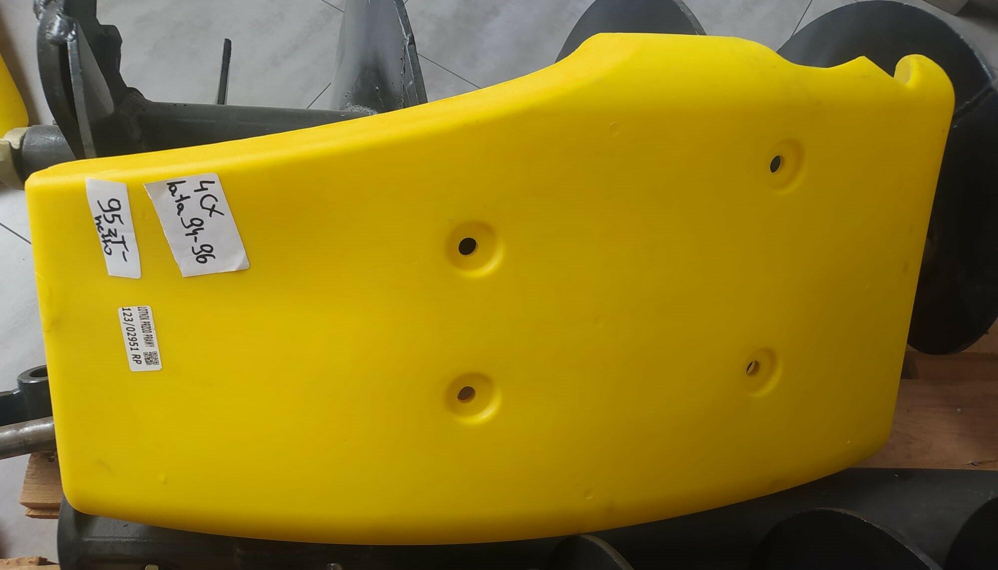 Přední pravý blatník pro JCB 4CX 