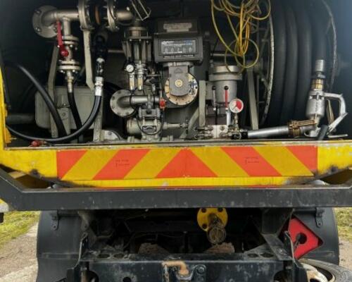 Avia D90 (Cummins motor)