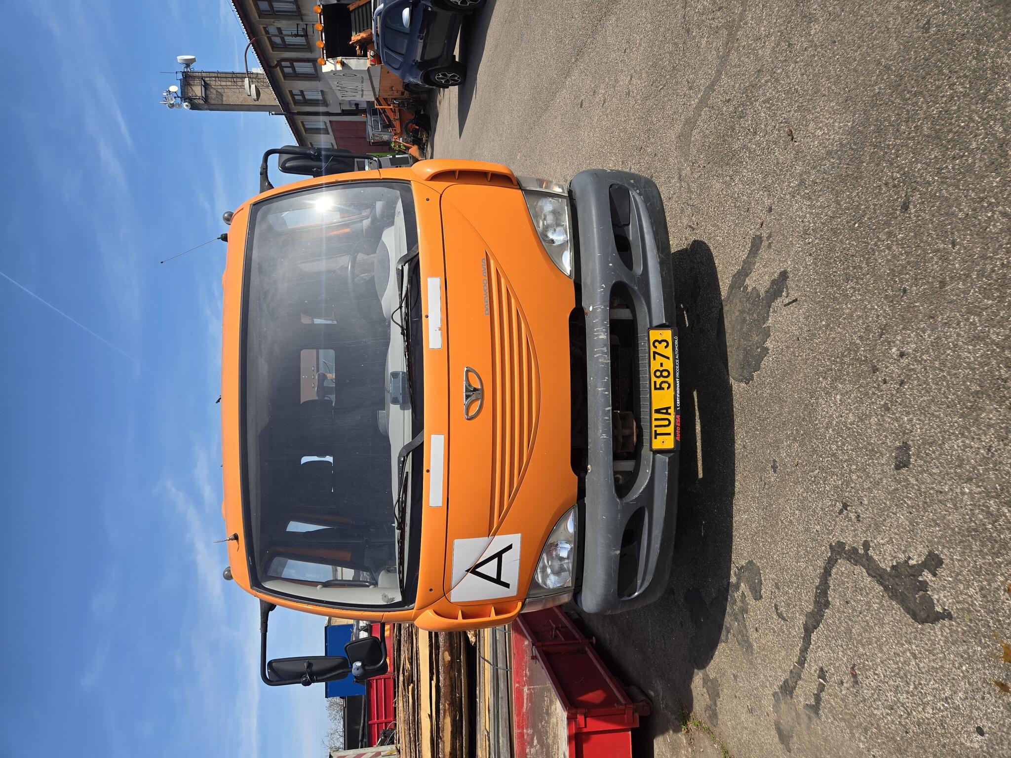 Avia Daewoo D422,100 Nosič kontejneru