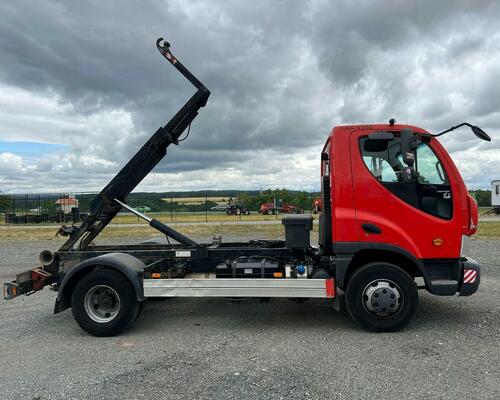 Hákový nosič AVIA D 100-motor CUMMINS