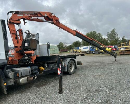 Hákový nosič kontejnerů IVECO AT190S36+HYDRAULICKÁ RUKA ATLAS-VHODNÉ NA PŘEPRAVU STAVEBNÍCH STROJŮ