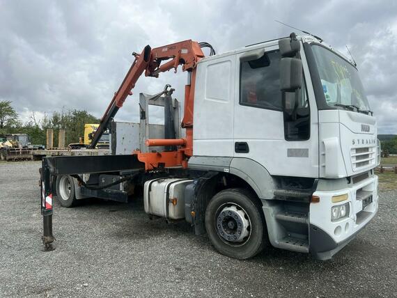 Hákový nosič kontejnerů IVECO AT190S36+ SILNÁ HYDRAULICKÁ RUKA ATLAS-VHODNÉ NA PŘEPRAVU STAVEBNÍCH STROJŮ