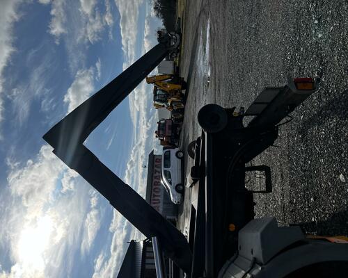 Hákový nosič kontejnerů IVECO AT190S36-VHODNÉ NA PŘEPRAVU STAVEBNÍCH STROJŮ 