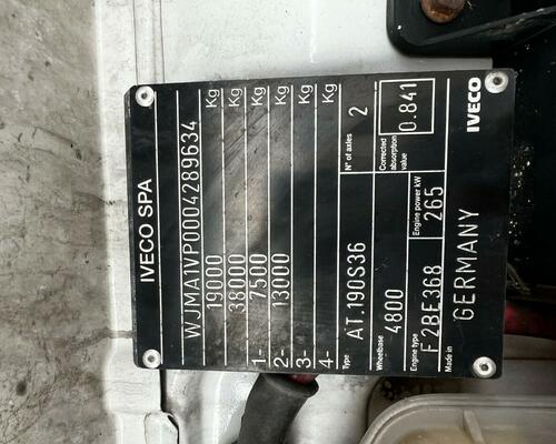 IVECO AT190S36-VHODNÉ NA PŘEPRAVU STAVEBNÍCH STROJŮ