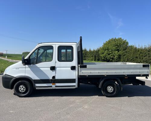 Iveco Daily 2.3d 16V 85kw, valník , 7 míst